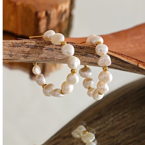 ◾️18k Gold Plated Natural Pearls Beads Hoop Earrings - Picture 2 of 12